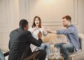 Coventry implementará IA de Palantir para optimizar servicios sociales generando debates sobre privacidad